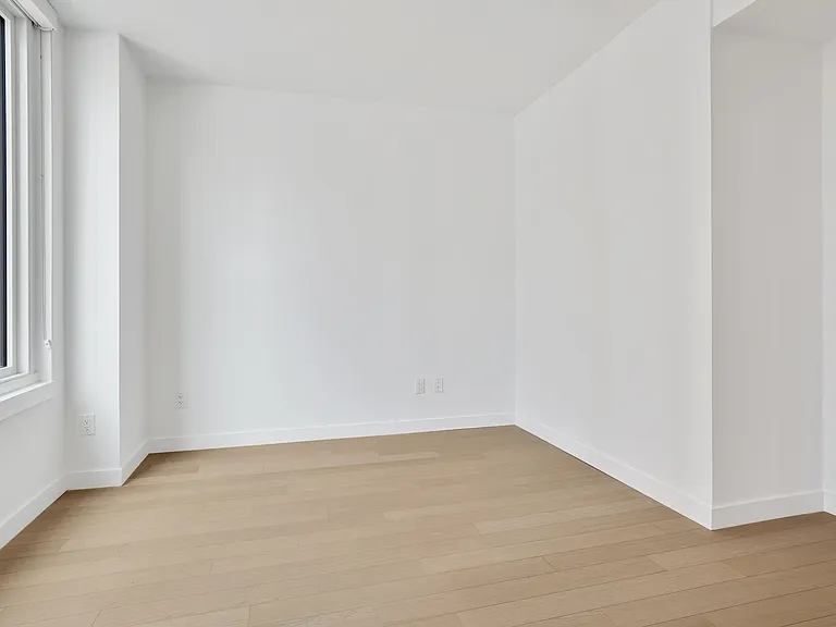 310 Livingston St #601 — Photo 11