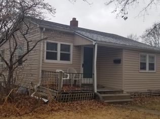 1017 S 32nd St, Lincoln, NE 68510