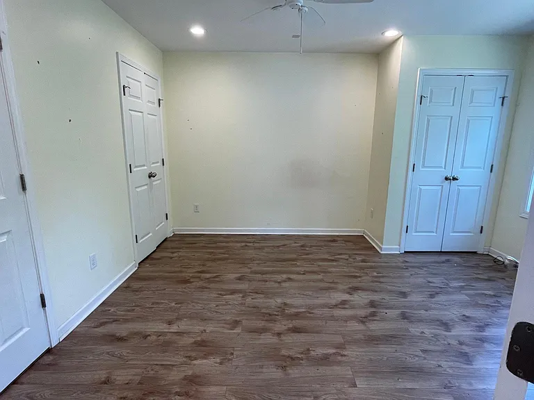 24 Mercer Ave — Photo 7