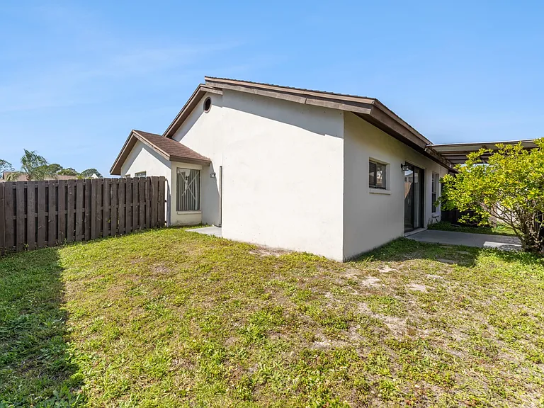 5201 Bellefield Dr — Photo 31