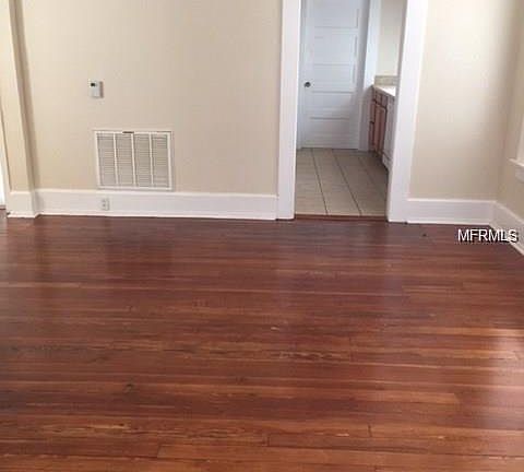 5th image of 1001 E 4th St