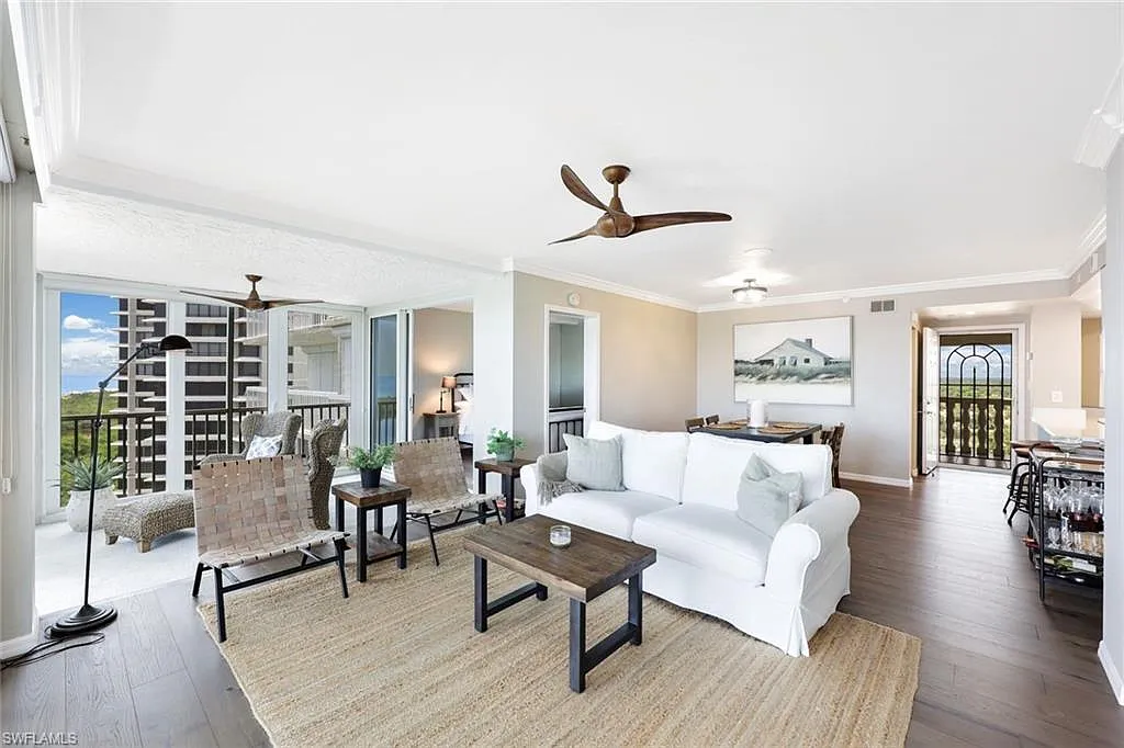 2 bed, 2.0 bath, 1274 sqft, $14,500 — Photo 2