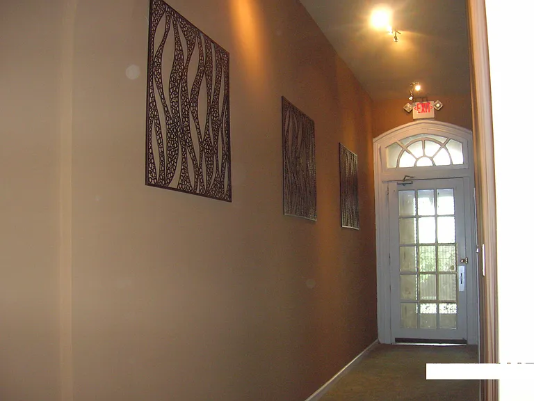 109 S 21st St #4 — Photo 22