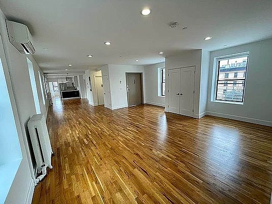 1st image of 43 2nd Ave APT 6