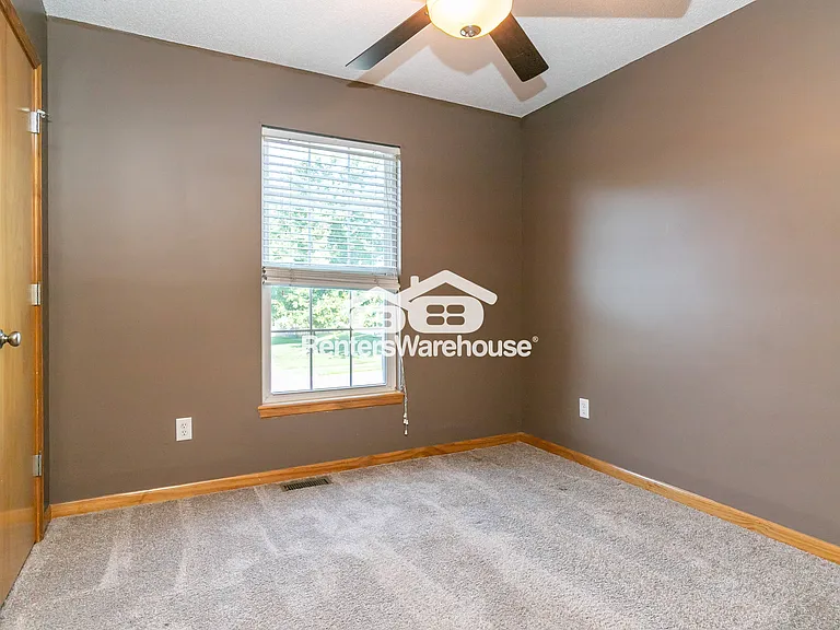 804 Stratford Dr — Photo 21