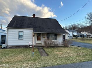 245 E Fairview Ave, Altoona, PA 16601
