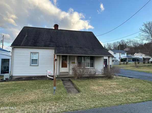 245 E Fairview Ave, Altoona, PA 16601