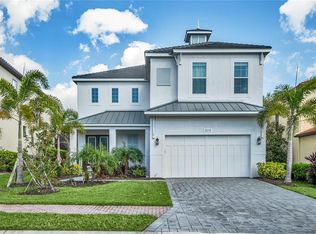 5215 Title Row Dr, Bradenton, FL 34210