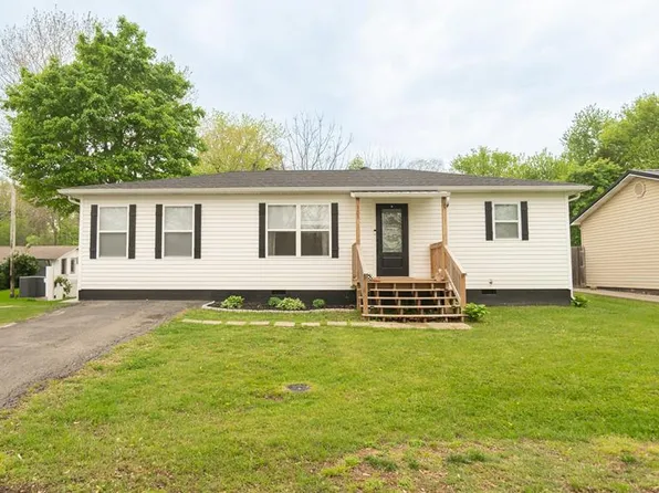 101 Hopkins Dr, Bloomfield, MO 63825