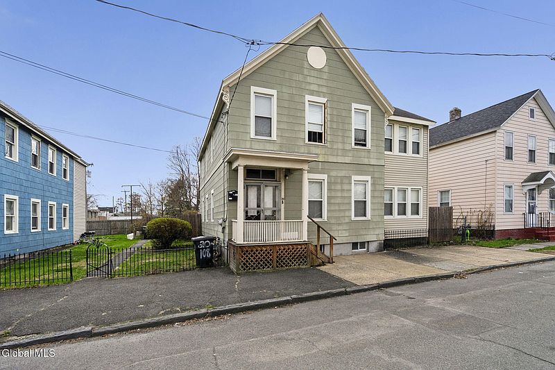 2nd image of 20 108th Street