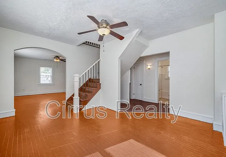 448 Chapel St — Photo 7