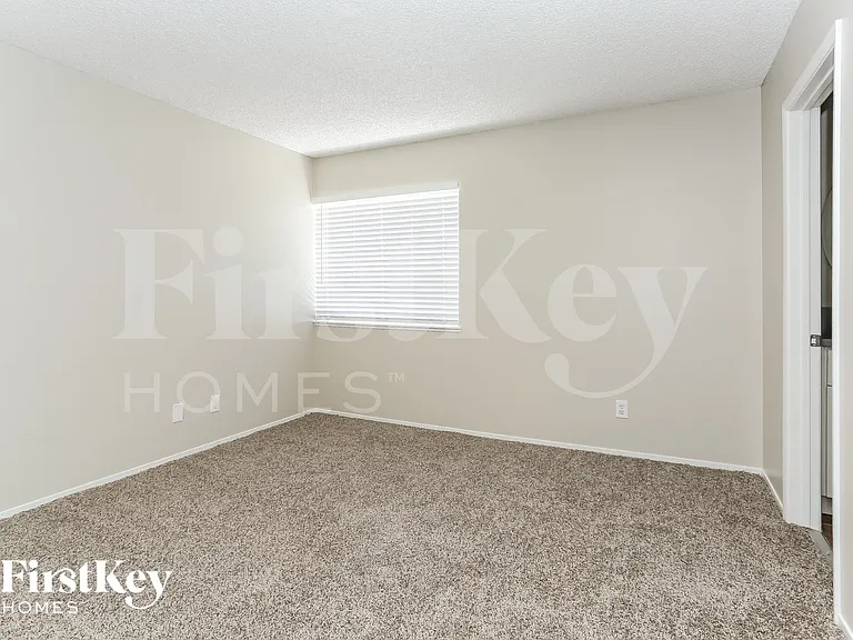 6612 Wheelbarrow Peak Dr — Photo 10