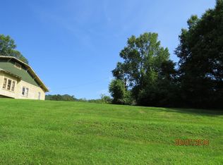 122 Fredrick St, Wallins Creek, KY 40873