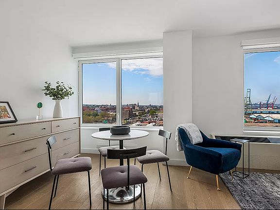 3rd image of 15 Bridge Park Dr APT 14F