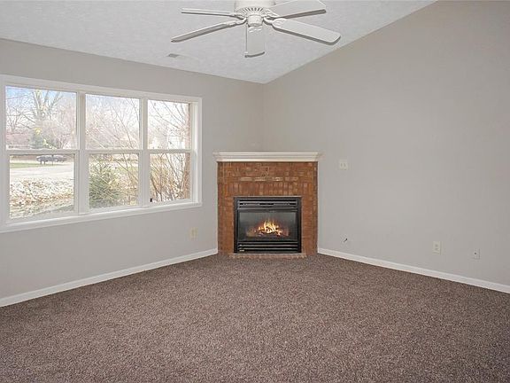 4th image of 3821 Gray Pond Ct
