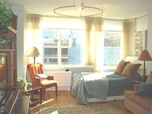 Rented by Douglas Elliman | media 18