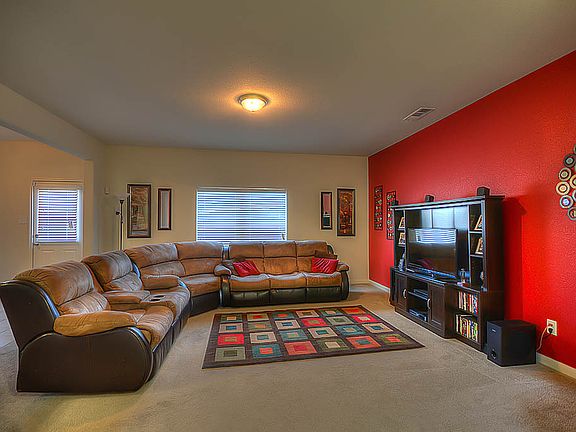 4th image of 111 Kincaid Dr