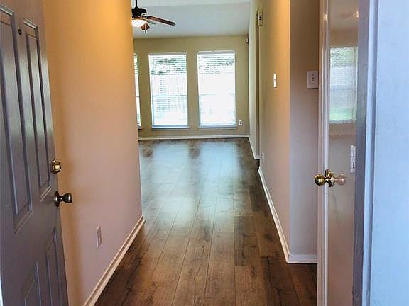 4th image of 18306 Willow Moss Dr