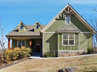 704 Brown Deer Dr, Talking Rock, GA 30175