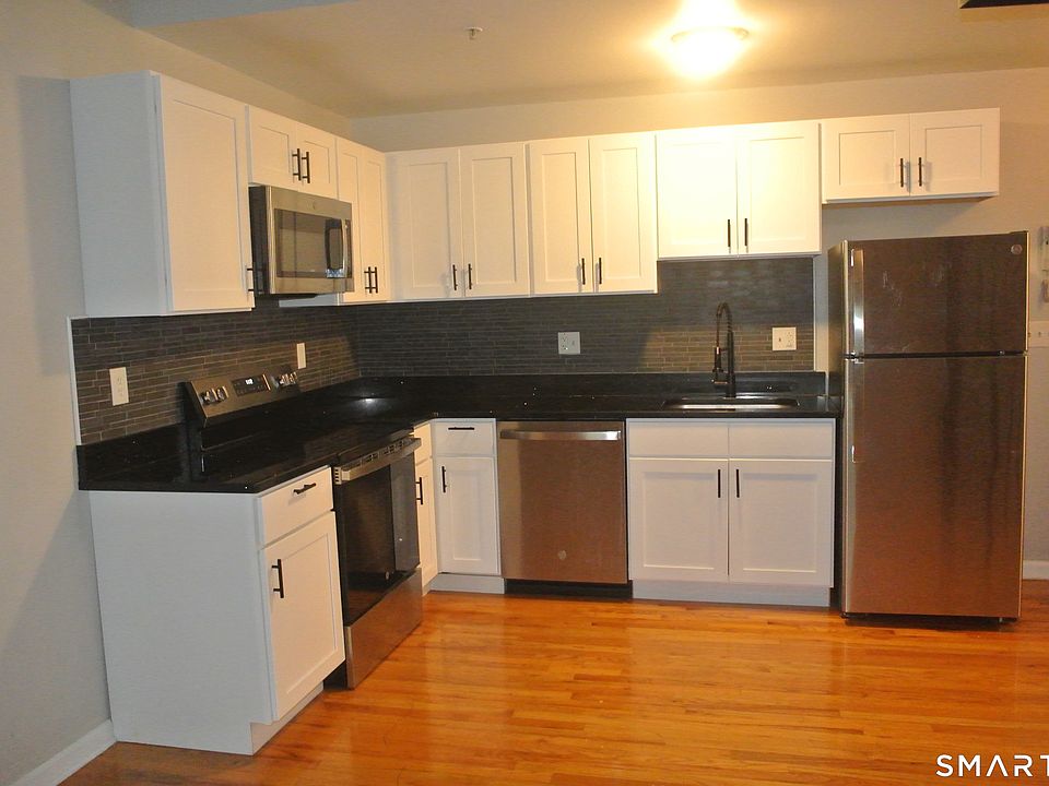 1st image of 680 Boston Post Rd APT 26