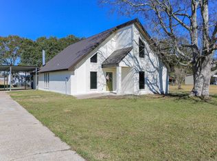 18512 Highway 90, Iowa, LA 70647