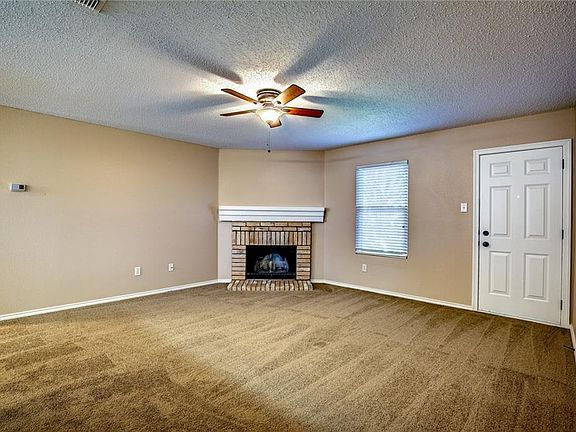 5th image of 907 Cortez Dr