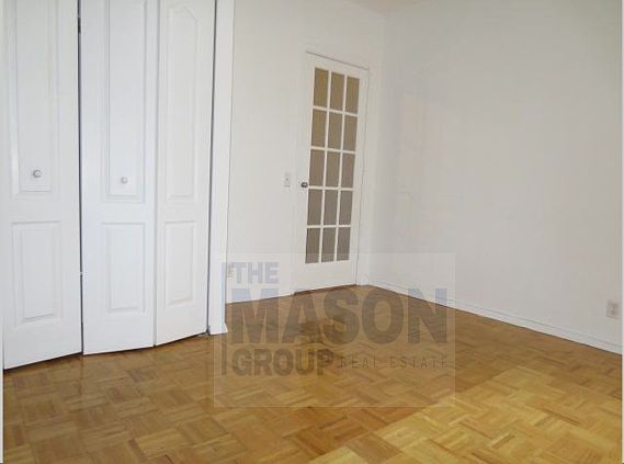 3rd image of 324 W 43rd St APT 3B