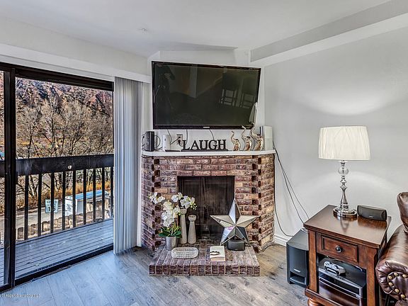 4th image of 2600 S Oakhurst Ct APT 32