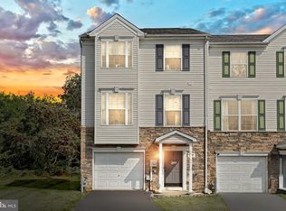 120 Bruaw Dr, York, PA 17406