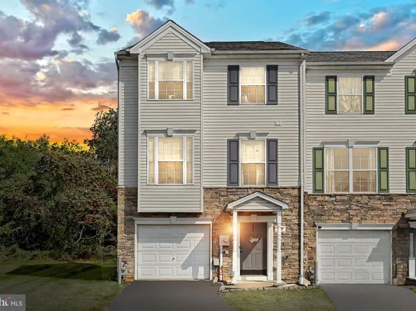 120 Bruaw Dr, York, PA 17406