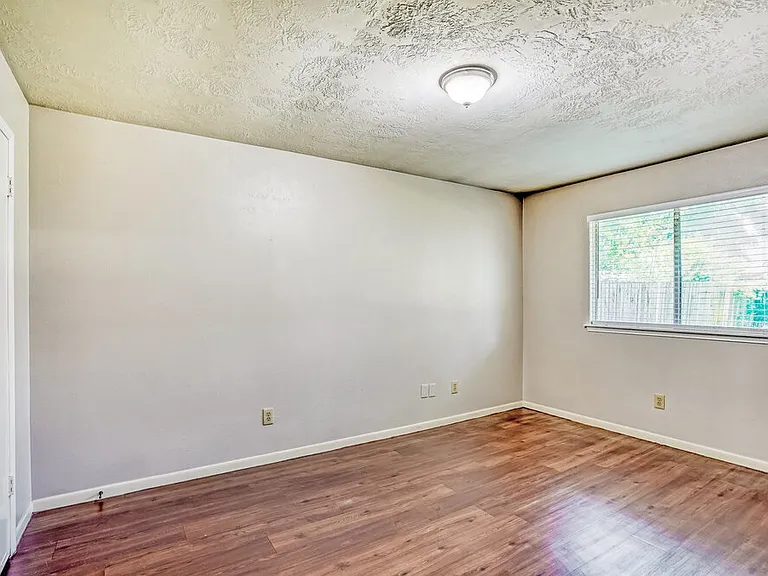 15022 Mulberry Meadows Dr — Photo 14