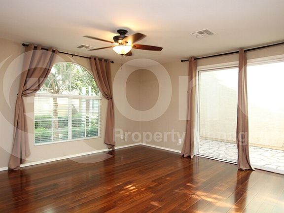 5th image of 952 S Almira Ave