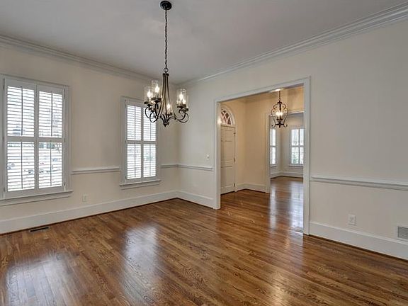 3rd image of 2803 Payton Oaks Dr