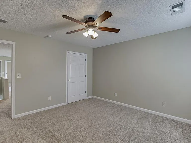 305 Leatherman Ct — Photo 38