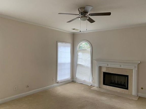 5th image of 3240 Liberty Ct SE