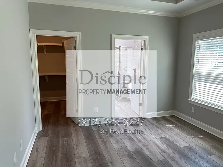 79 Ennis Rd — Photo 18