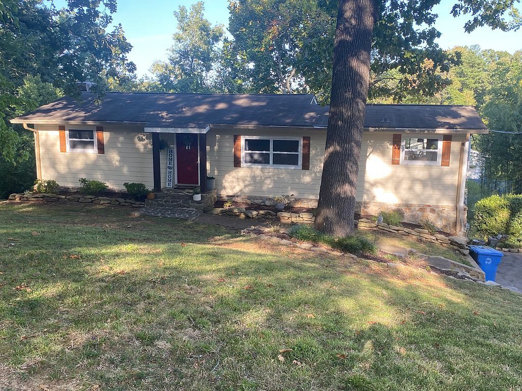 3475 Lockwood Cir - Property Image