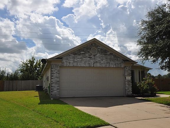 2nd image of 3226 Holly Glen Ln
