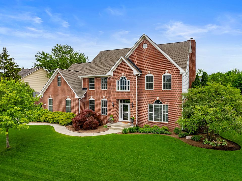 1st image of 749 Shetland Ct