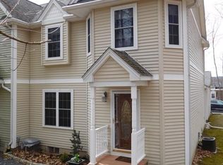 37 W Summit St UNIT 4, South Hadley, MA 01075
