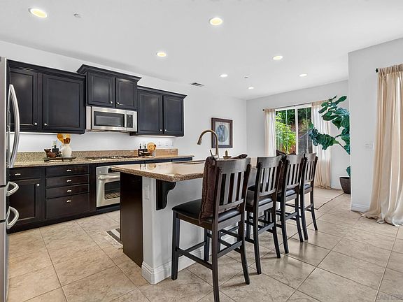 5th image of 1243 Bellingham Dr