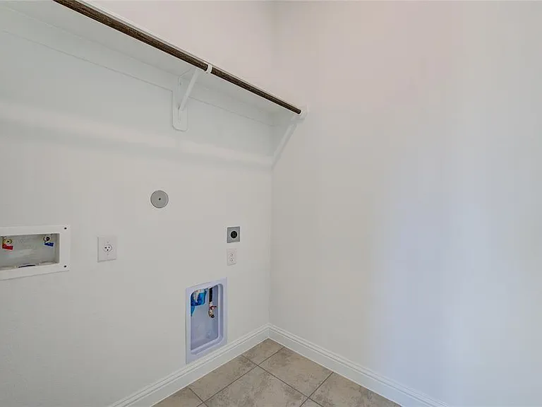 1415 Adell Rose Ln — Photo 20