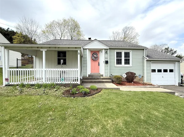 320 Leroy Ave, Vestal, NY 13850