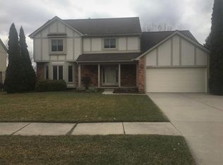 24379 Bramblewood Dr, Novi, MI 48374