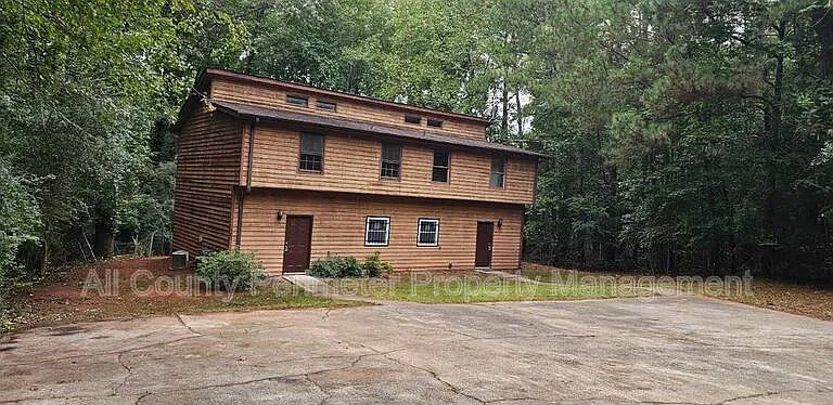 165 Park Ridge Ct — Photo 1