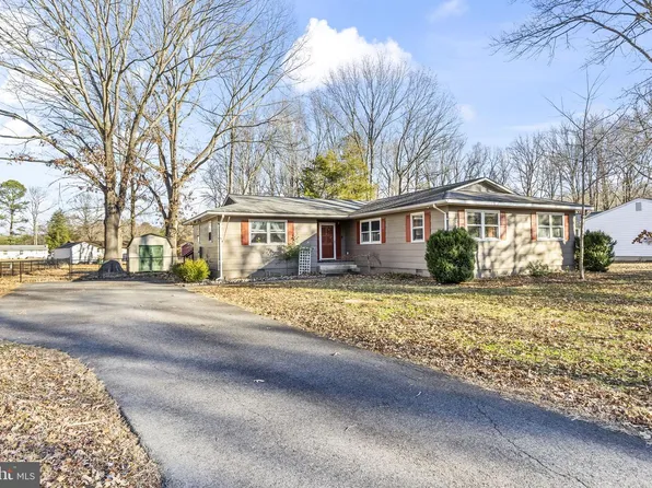 4355 Albemarle Ct, King George, VA 22485