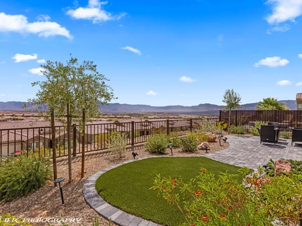 1492 Pin Cushion Rdg, Mesquite, NV 89034