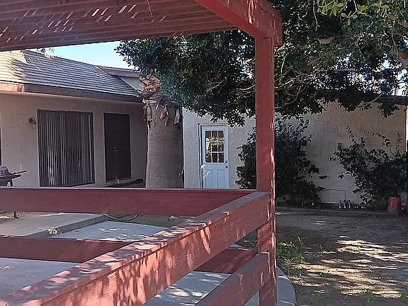 5th image of 47800 Madison St Unit 11