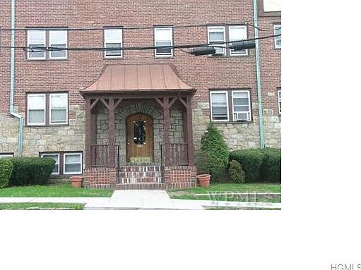 1st image of 10 Oakridge Pl APT 1A