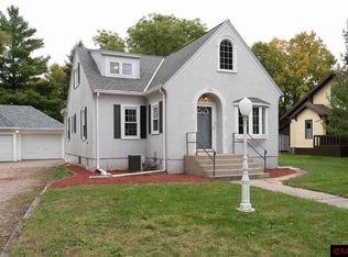 306 N Central Ave, Truman, MN 56088